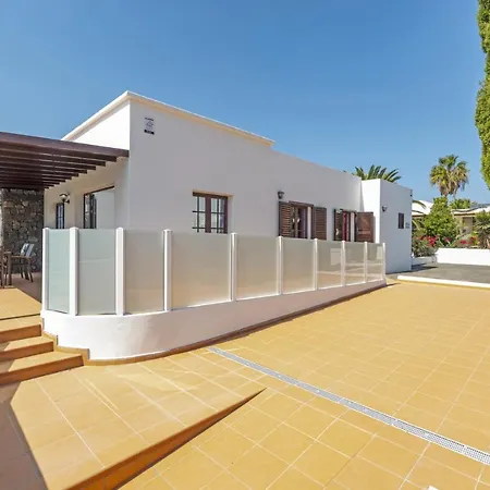 Stephanie By Plus Playa Blanca (Lanzarote)